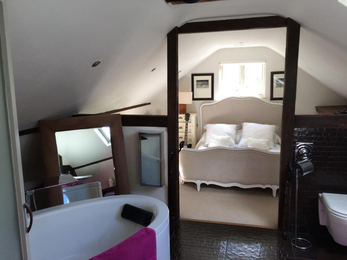 Castle Mill Bed And Breakfast Dorking Dış mekan fotoğraf