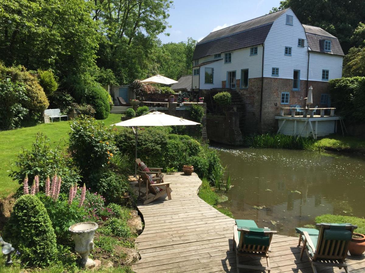 Castle Mill Bed And Breakfast Dorking Dış mekan fotoğraf