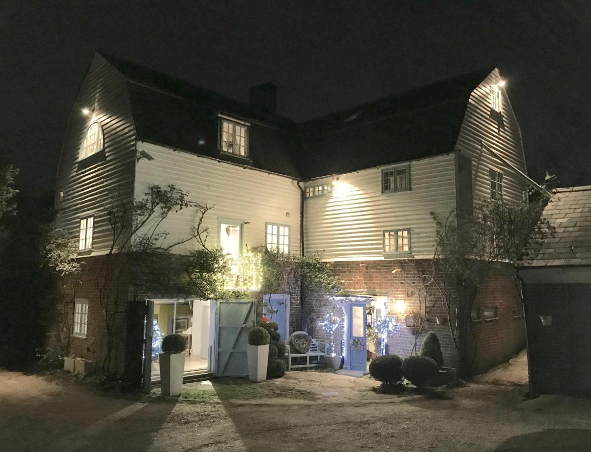Castle Mill Bed And Breakfast Dorking Dış mekan fotoğraf