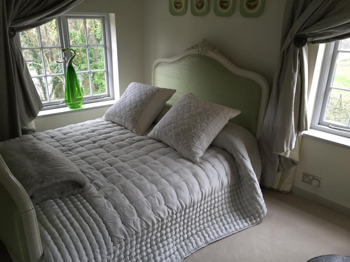Castle Mill Bed And Breakfast Dorking Dış mekan fotoğraf