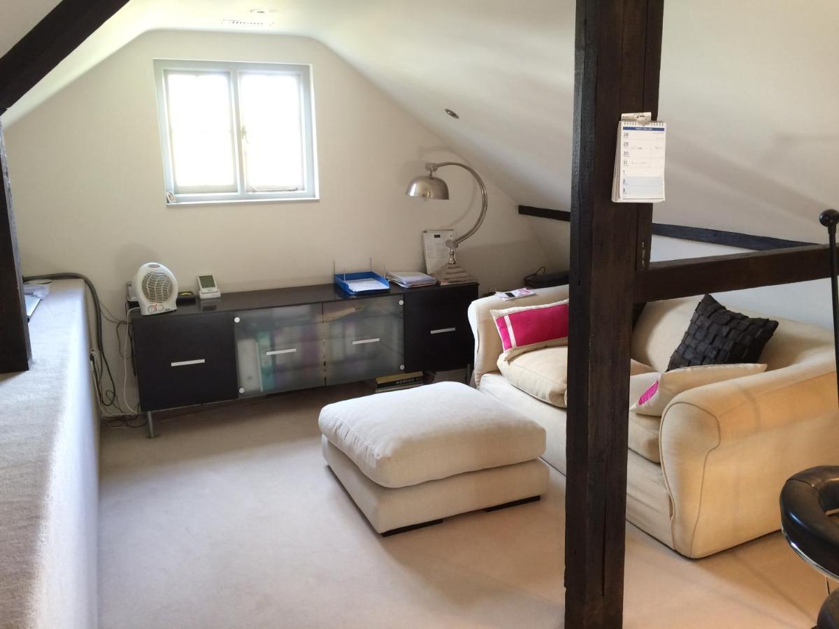 Castle Mill Bed And Breakfast Dorking Dış mekan fotoğraf